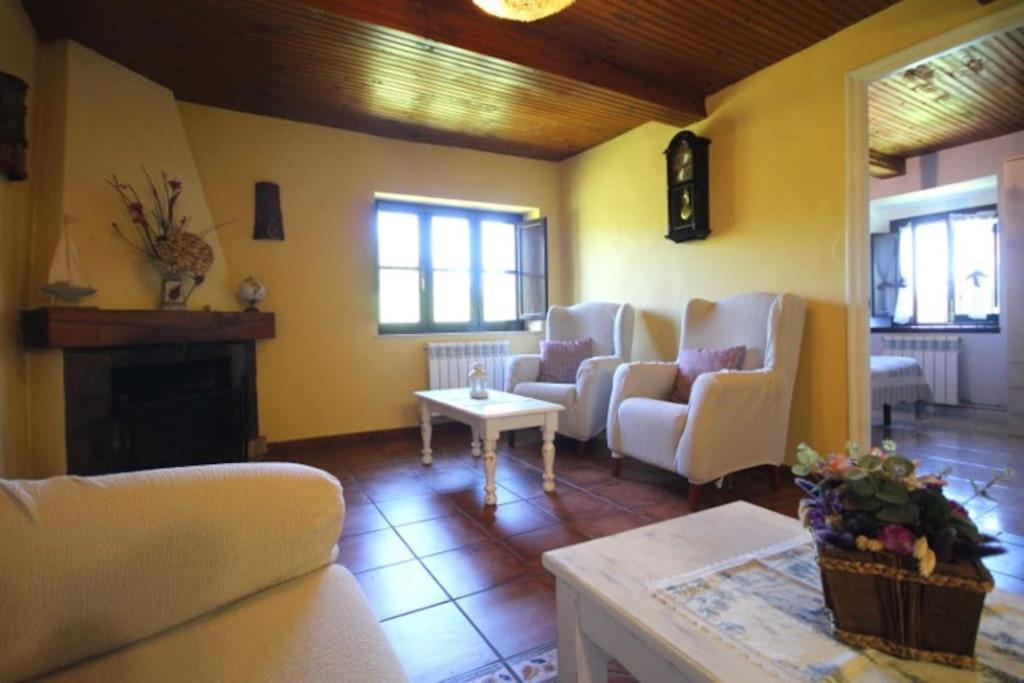 הוילה Casa Rural San Juan, Ribadesella. A 5 Minutos Del Mar מראה חיצוני תמונה