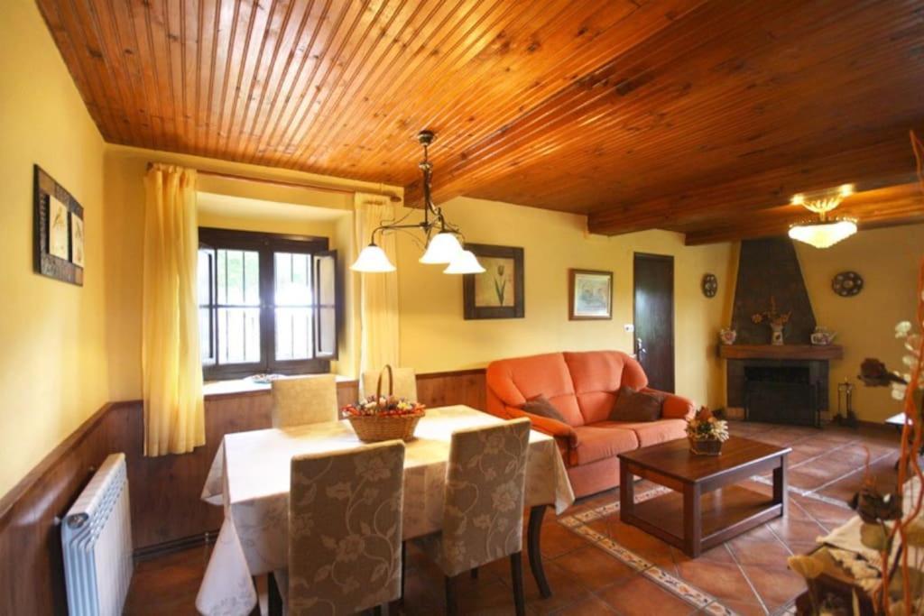 הוילה Casa Rural San Juan, Ribadesella. A 5 Minutos Del Mar מראה חיצוני תמונה